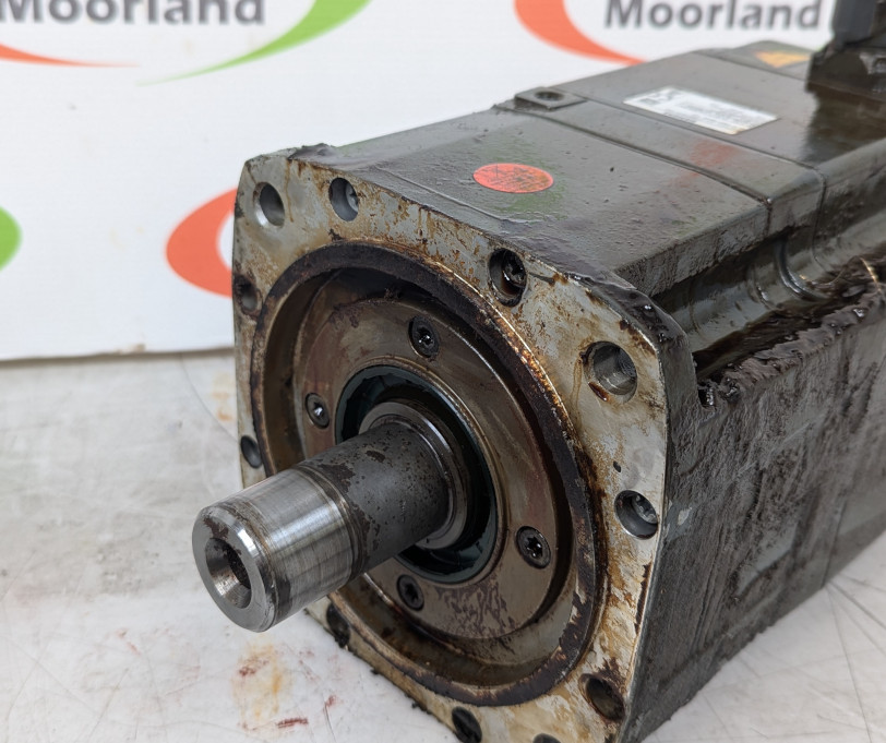 Fletcher-Moorland-Servo-Motor-Pre-Clean