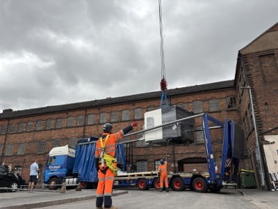 Fletcher-Moorland-Advanced-Machinery-Crane-lift