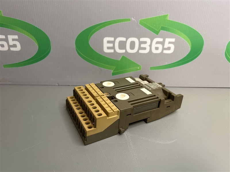 Featured image for “6ES5 700-8MA11”